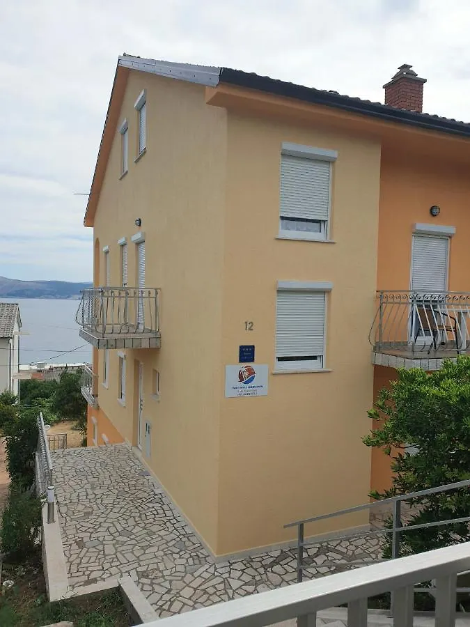 Leoalemar Apartment Novi Vinodolski