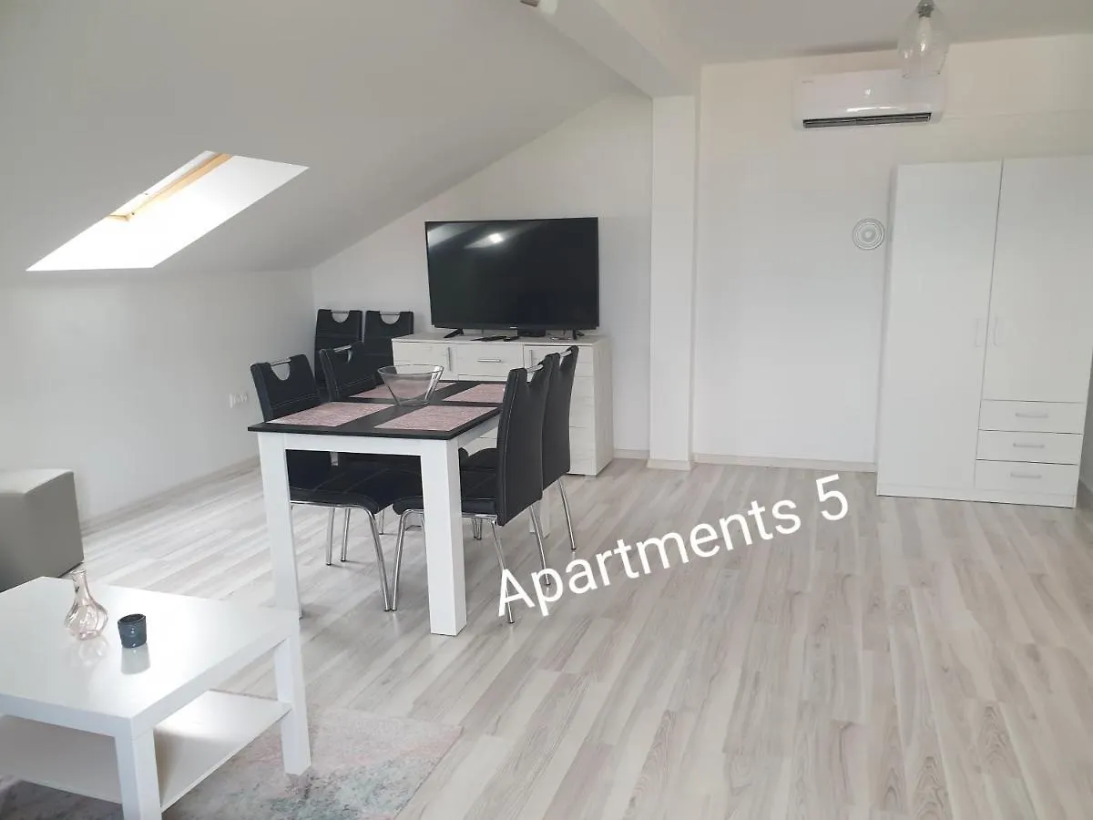 Leoalemar Apartment Novi Vinodolski